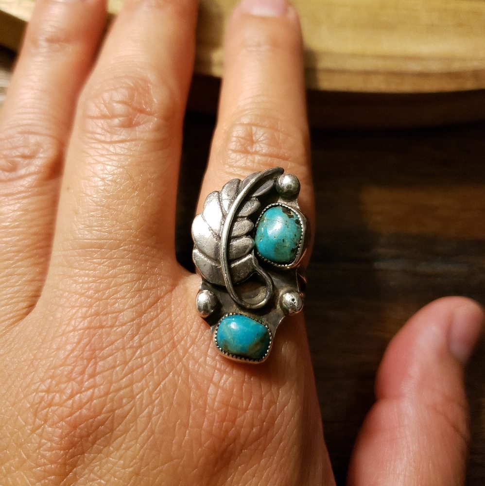 Vintage Sterling Silver Turquoise Ring